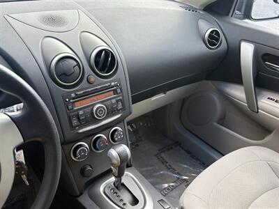 2014 Nissan Rogue Select S   - Photo 11 - Frederick, MD 21702