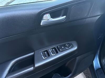 2018 Kia Sportage LX - Photo 17 - Frederick, MD 21702