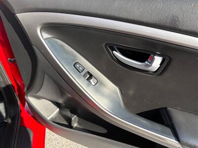 2016 Hyundai ELANTRA GT   - Photo 24 - Frederick, MD 21702