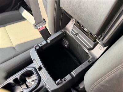 2018 Jeep Wrangler Unlimited Sport S   - Photo 38 - Frederick, MD 21702