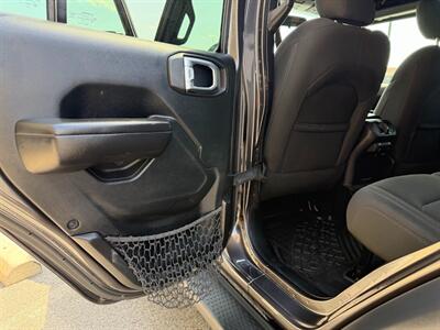 2018 Jeep Wrangler Unlimited Sport S   - Photo 24 - Frederick, MD 21702