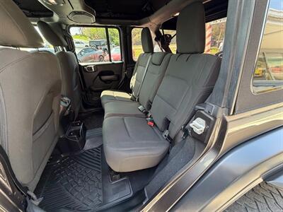 2018 Jeep Wrangler Unlimited Sport S   - Photo 22 - Frederick, MD 21702