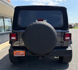 2018 Jeep Wrangler Unlimited Sport S   - Photo 13 - Frederick, MD 21702