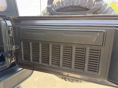 2018 Jeep Wrangler Unlimited Sport S   - Photo 55 - Frederick, MD 21702