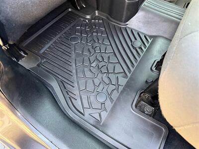 2018 Jeep Wrangler Unlimited Sport S   - Photo 23 - Frederick, MD 21702