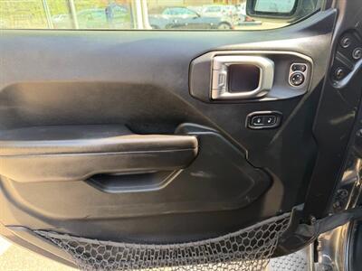 2018 Jeep Wrangler Unlimited Sport S   - Photo 26 - Frederick, MD 21702