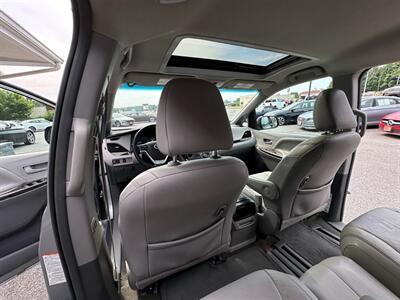 2016 Toyota Sienna XLE 7-Passenger Auto   - Photo 13 - Frederick, MD 21702