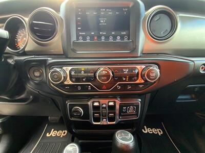 2018 Jeep Wrangler Unlimited Sport   - Photo 9 - Frederick, MD 21702