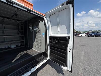 2022 Chevrolet Express 2500   - Photo 14 - Frederick, MD 21702