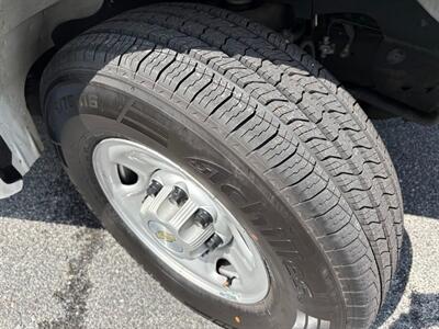 2022 Chevrolet Express 2500   - Photo 39 - Frederick, MD 21702