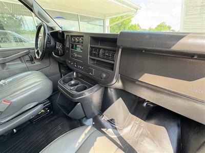 2022 Chevrolet Express 2500   - Photo 17 - Frederick, MD 21702