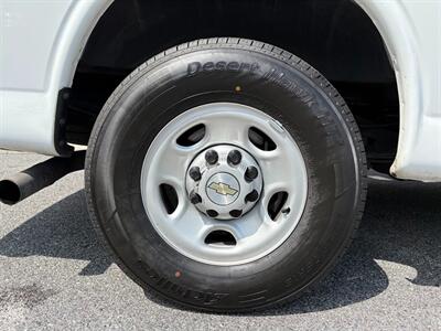 2022 Chevrolet Express 2500   - Photo 38 - Frederick, MD 21702
