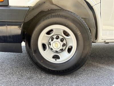 2022 Chevrolet Express 2500   - Photo 34 - Frederick, MD 21702