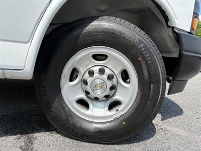 2022 Chevrolet Express 2500   - Photo 40 - Frederick, MD 21702
