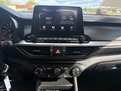 2020 Kia Forte LXS   - Photo 11 - Frederick, MD 21702