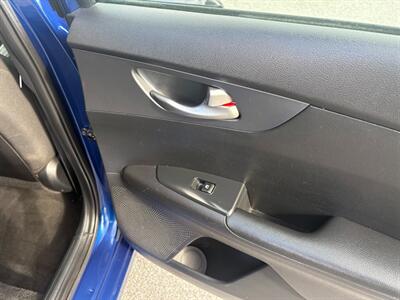 2020 Kia Forte LXS   - Photo 20 - Frederick, MD 21702
