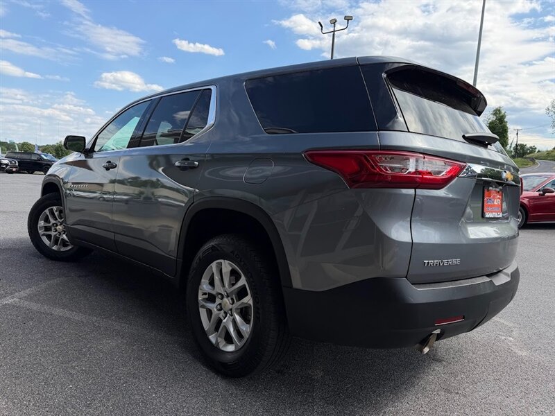 2020 Chevrolet Traverse LS  
