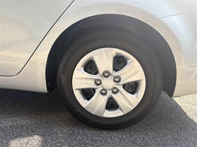 2018 Kia Forte LX   - Photo 34 - Frederick, MD 21702