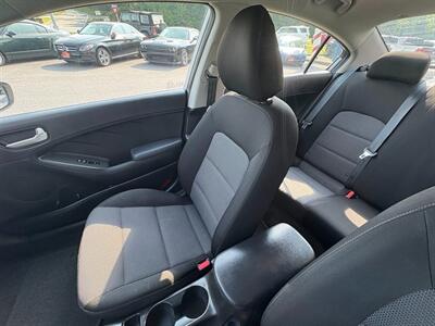 2018 Kia Forte LX   - Photo 17 - Frederick, MD 21702