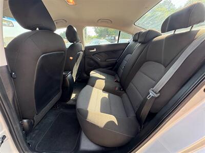 2018 Kia Forte LX   - Photo 12 - Frederick, MD 21702