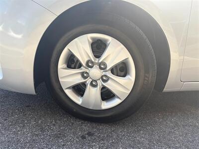 2018 Kia Forte LX   - Photo 36 - Frederick, MD 21702