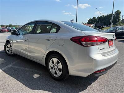 2018 Kia Forte LX   - Photo 8 - Frederick, MD 21702