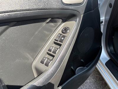 2018 Kia Forte LX   - Photo 14 - Frederick, MD 21702