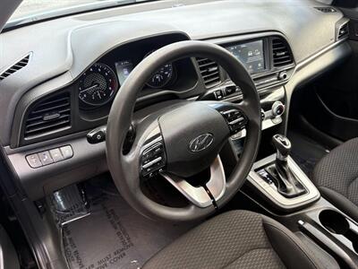 2019 Hyundai ELANTRA SEL   - Photo 2 - Frederick, MD 21702