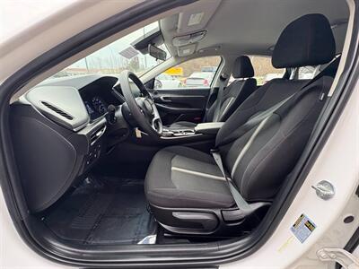 2022 Hyundai SONATA SE - Photo 2 - Frederick, MD 21702