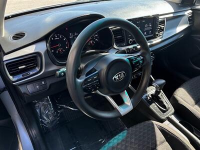 2019 Kia Rio S   - Photo 4 - Frederick, MD 21702