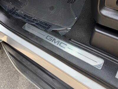 2020 GMC Yukon SLT - Photo 21 - Frederick, MD 21702
