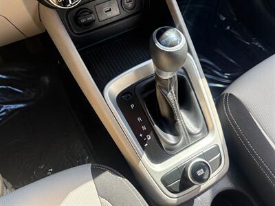 2020 Hyundai VENUE SEL   - Photo 44 - Frederick, MD 21702