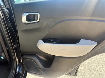 2020 Hyundai VENUE SEL   - Photo 33 - Frederick, MD 21702