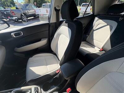 2020 Hyundai VENUE SEL   - Photo 24 - Frederick, MD 21702