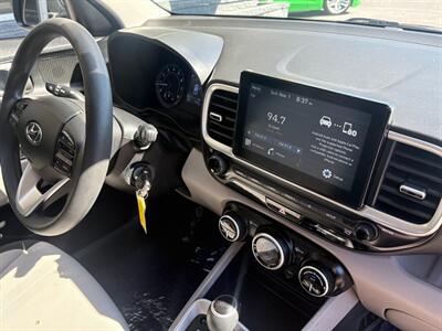 2020 Hyundai VENUE SEL   - Photo 30 - Frederick, MD 21702