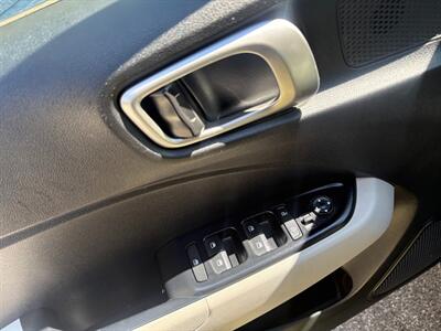 2020 Hyundai VENUE SEL   - Photo 14 - Frederick, MD 21702