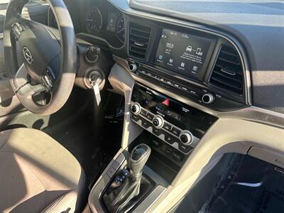 2020 Hyundai ELANTRA SEL   - Photo 34 - Frederick, MD 21702