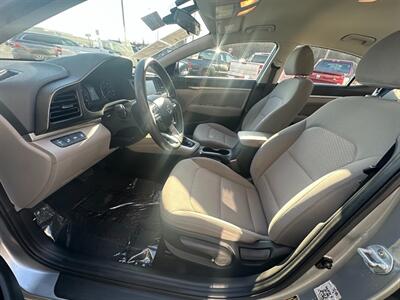 2020 Hyundai ELANTRA SEL   - Photo 2 - Frederick, MD 21702