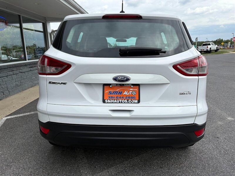 2015 Ford Escape S photo 6