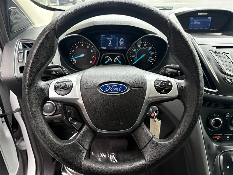 2015 Ford Escape S photo 18