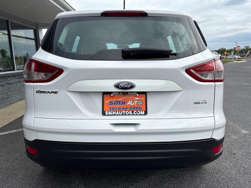 2015 Ford Escape S photo 39