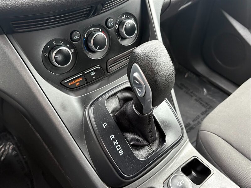 2015 Ford Escape S photo 19