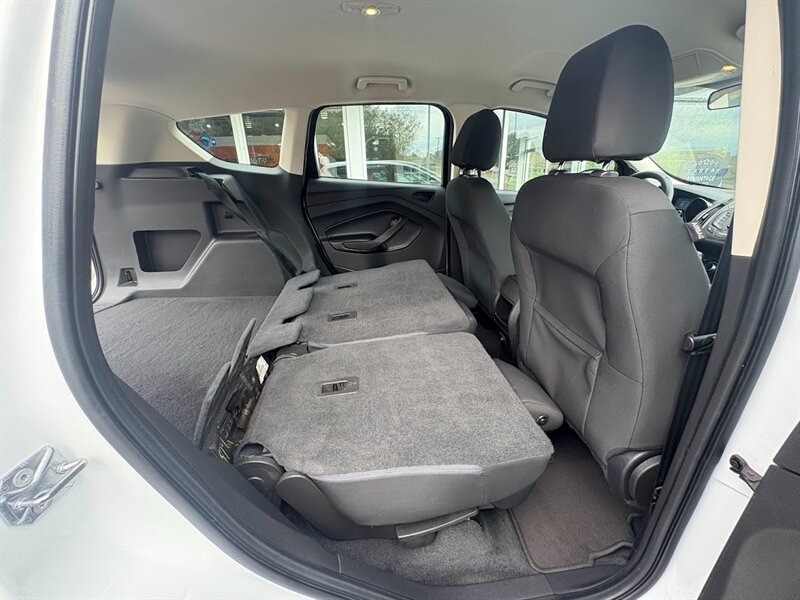 2015 Ford Escape S photo 14