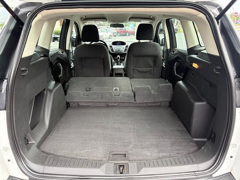 2015 Ford Escape S photo 16