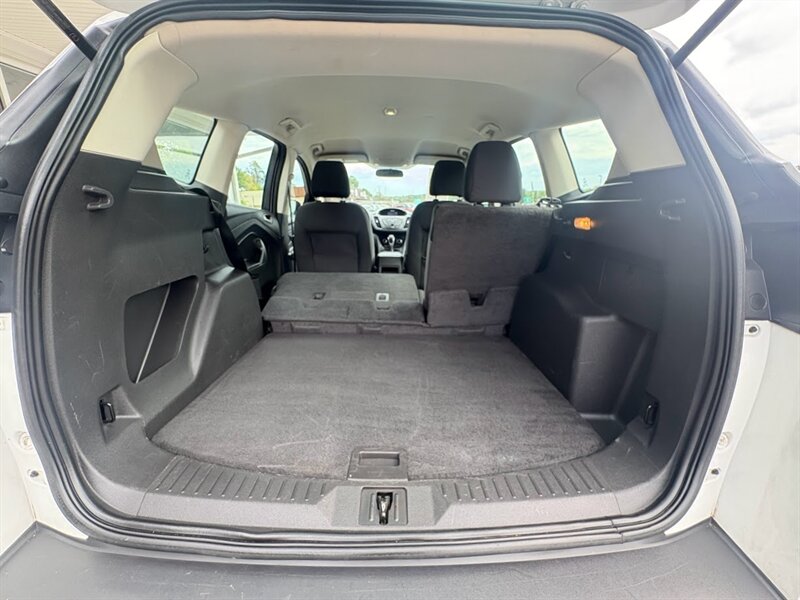 2015 Ford Escape S photo 9