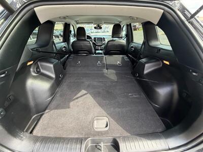 2021 Jeep Cherokee Latitude Lux   - Photo 4 - Frederick, MD 21702