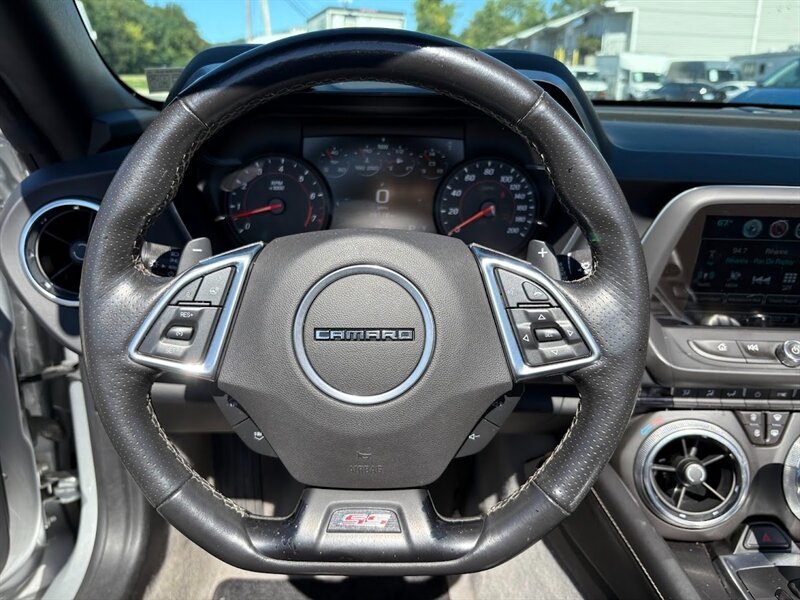 2016 Chevrolet Camaro SS photo 17