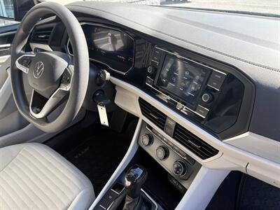 2023 Volkswagen Jetta S   - Photo 31 - Frederick, MD 21702