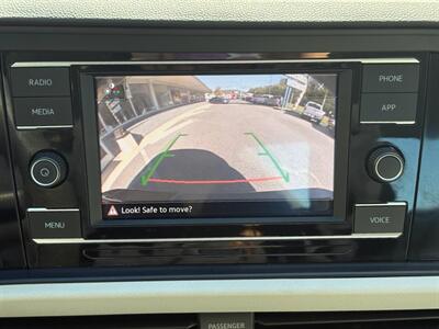 2023 Volkswagen Jetta S   - Photo 4 - Frederick, MD 21702