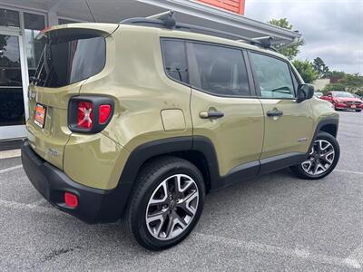 2015 Jeep Renegade Latitude   - Photo 11 - Frederick, MD 21702